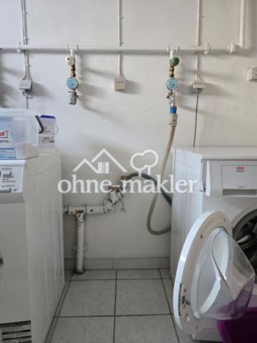 Waschküche mit Anschlüsse