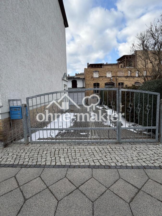 Blick auf die Einfahrt