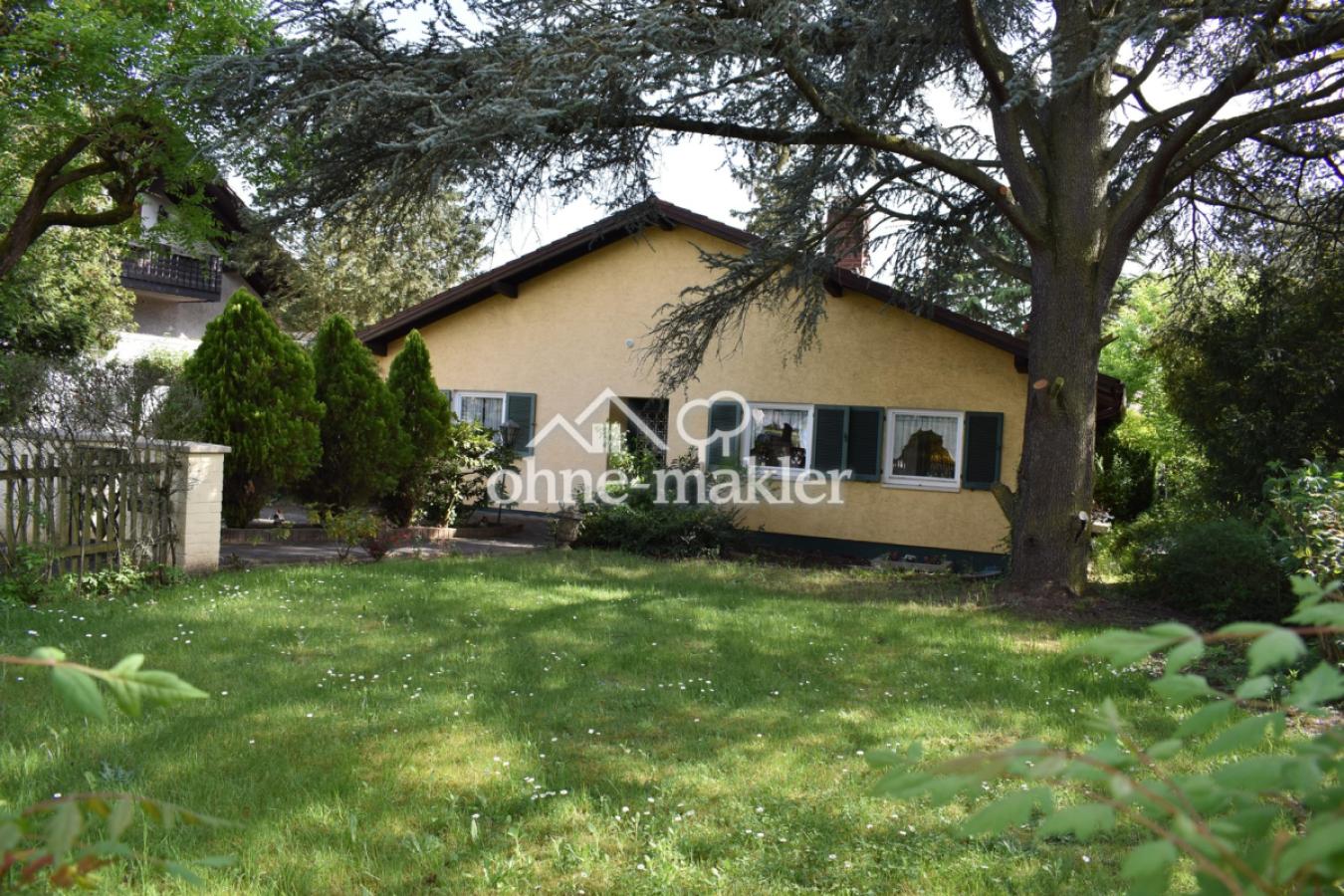 Straßenseite Nord-Ost