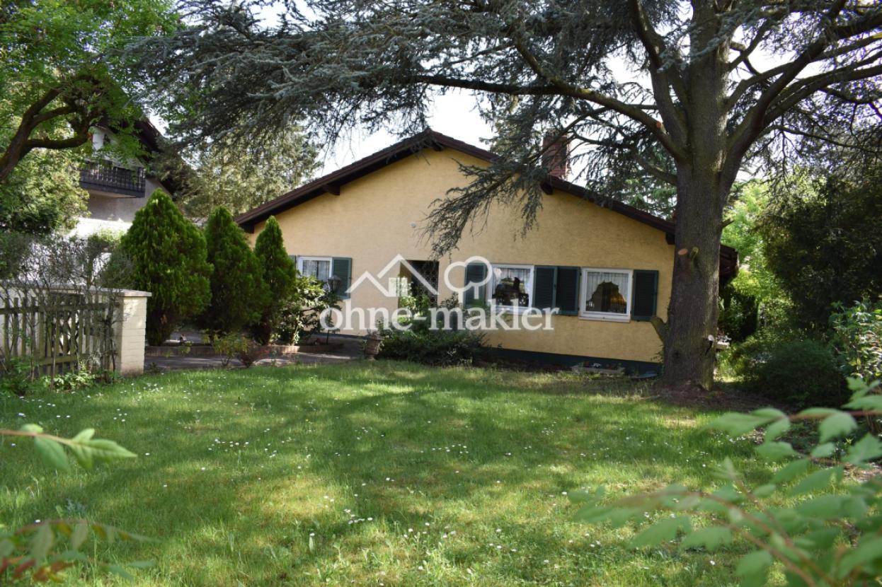 Straßenseite Nord-Ost