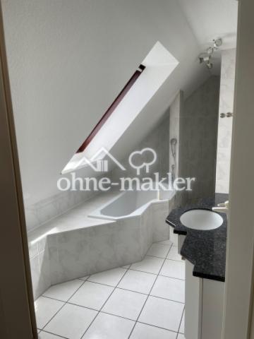 Vollbad mit Badewanne