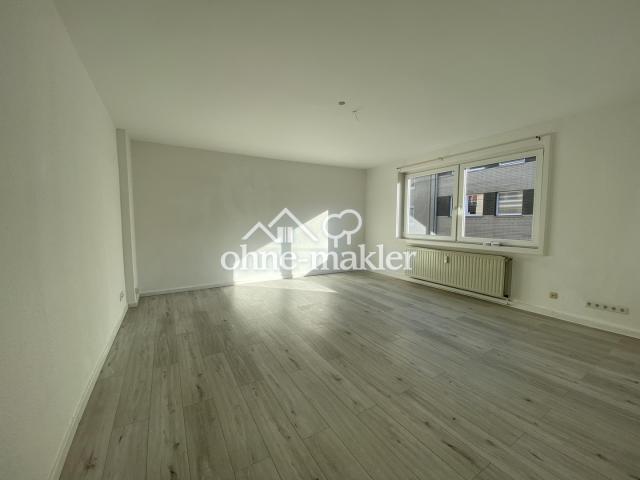 Vordensicht Schlaf-/Wohnzimmer