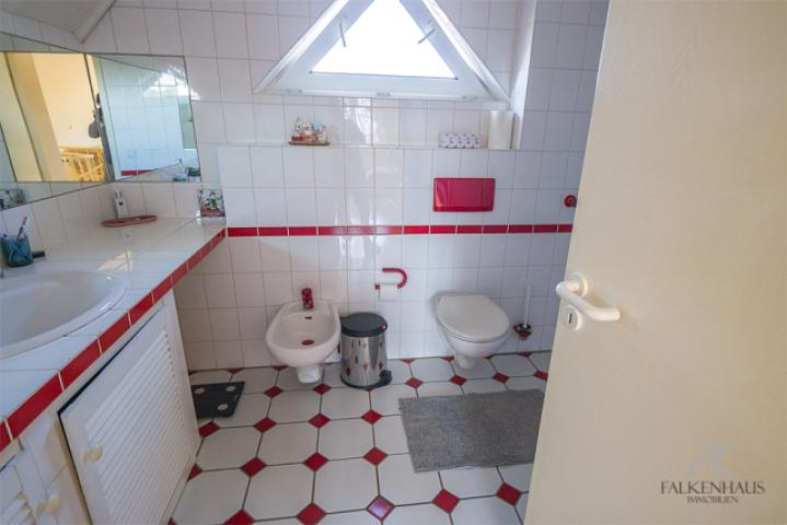 Dachgeschoss - Vollbad mit Bidet