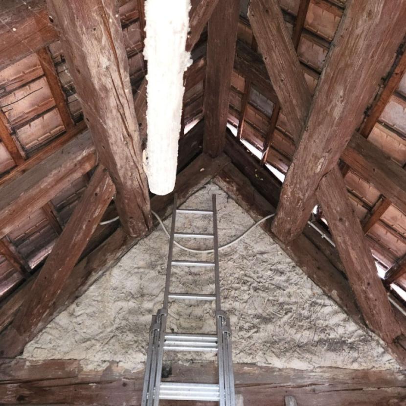 37 Dachboden Gebälk