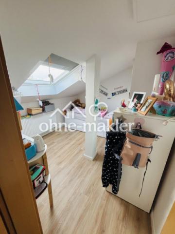 Dach: kleines Zimmer