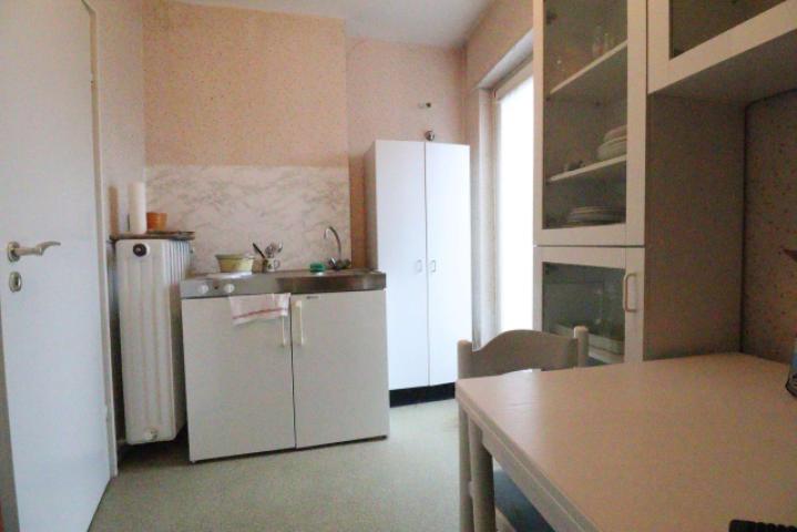 OG - Teeküche - Ausgang Balkon