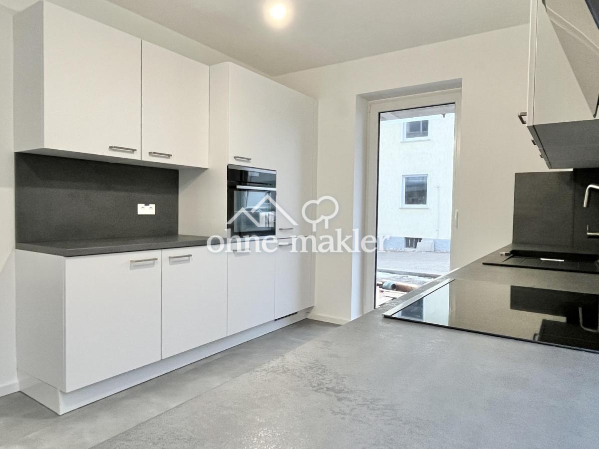 Küche - Ofen/Kühlschrank