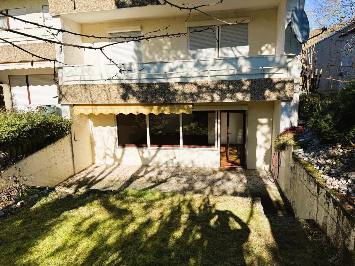 Sommerterrasse m. Ziergarten