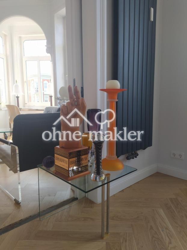 MODERNE VERTIKALE HEIZKÖRPER