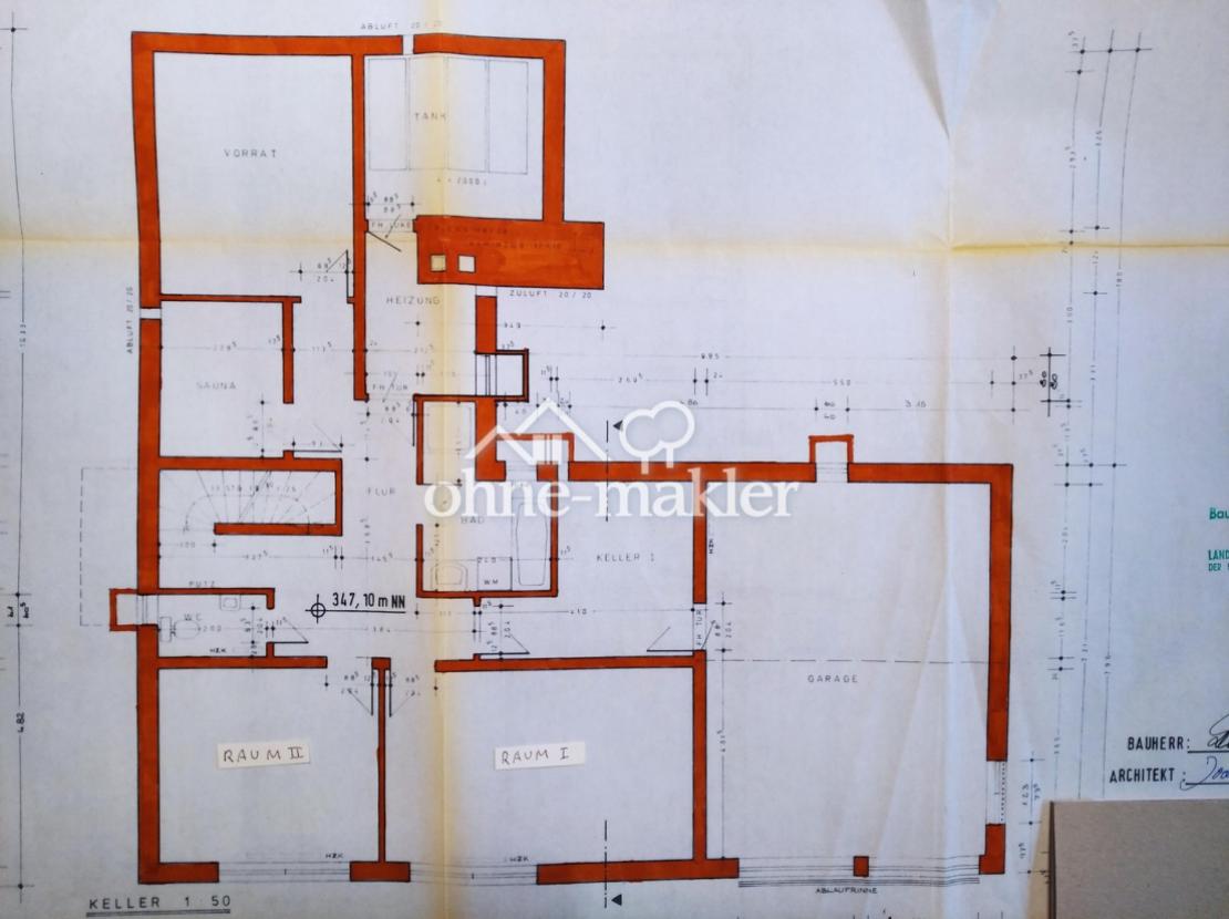 Kellergeschoss: Straßenebene