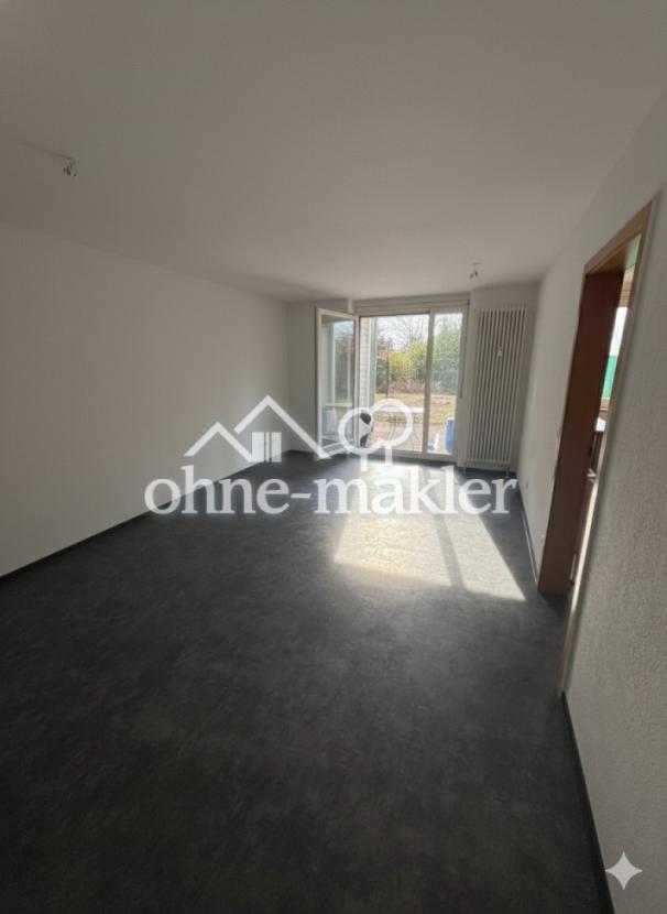 Wohnzimmer mit viel Licht