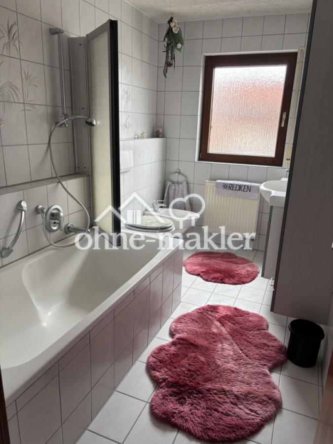 Badezimmer 1. OG