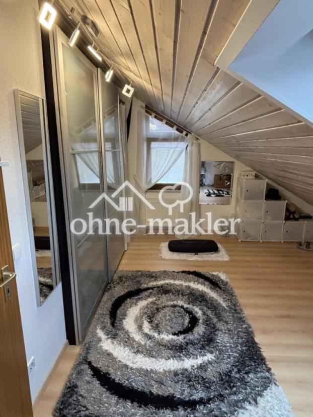 DG Zimmer, Ankleide-Arbeitsz.