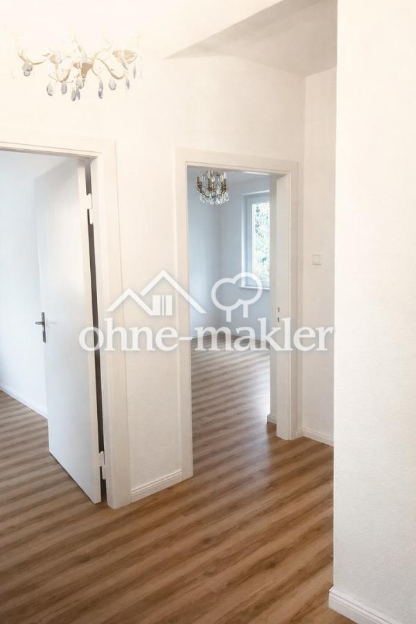 Flur Blick Schlafzimmer 1