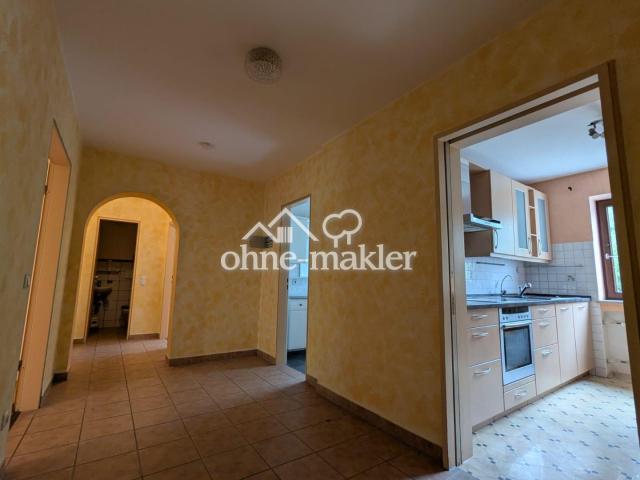 Blick vom Flur in die Küche