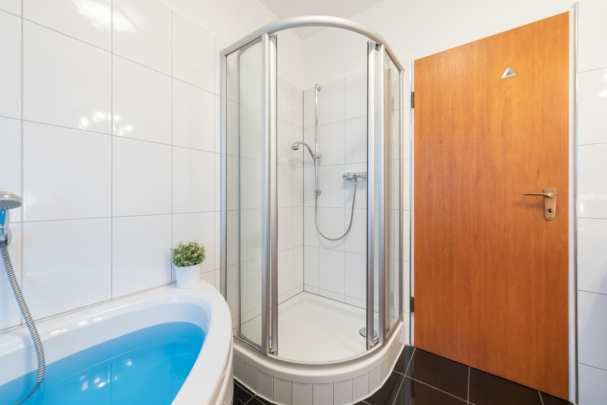 Ansicht Dusche Hauptbadezimmer