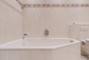 mit Badewanne