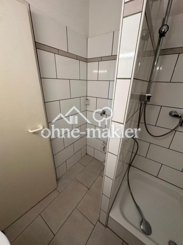 Bad (Dusche/Waschmaschine)