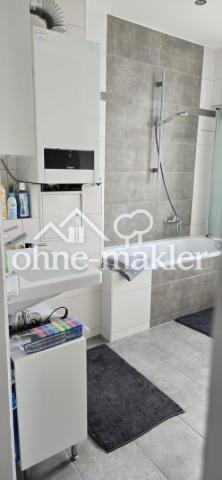 Badezimmer mit Badewanne