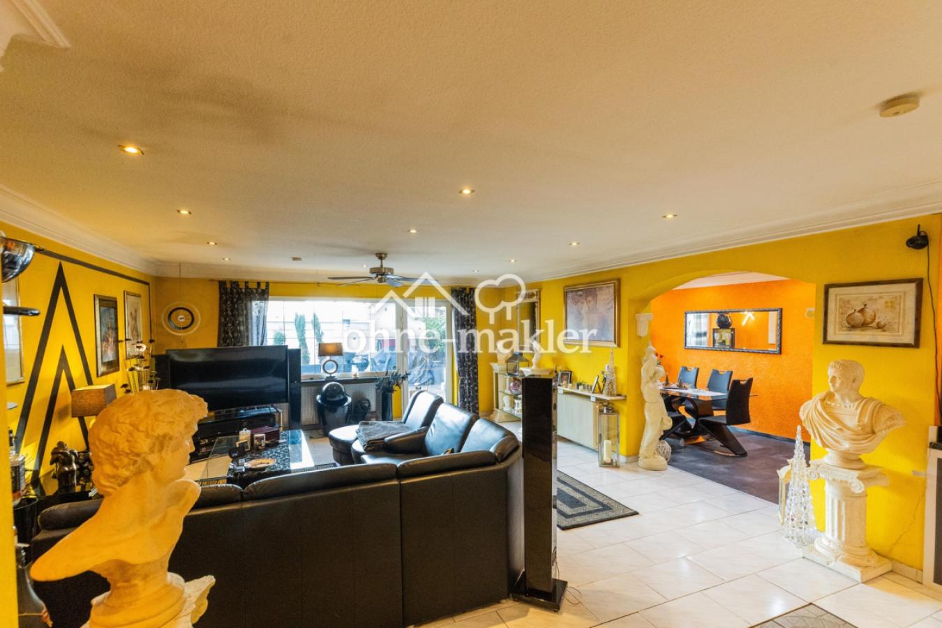 Wohnzimmer Blick in Esszimmer