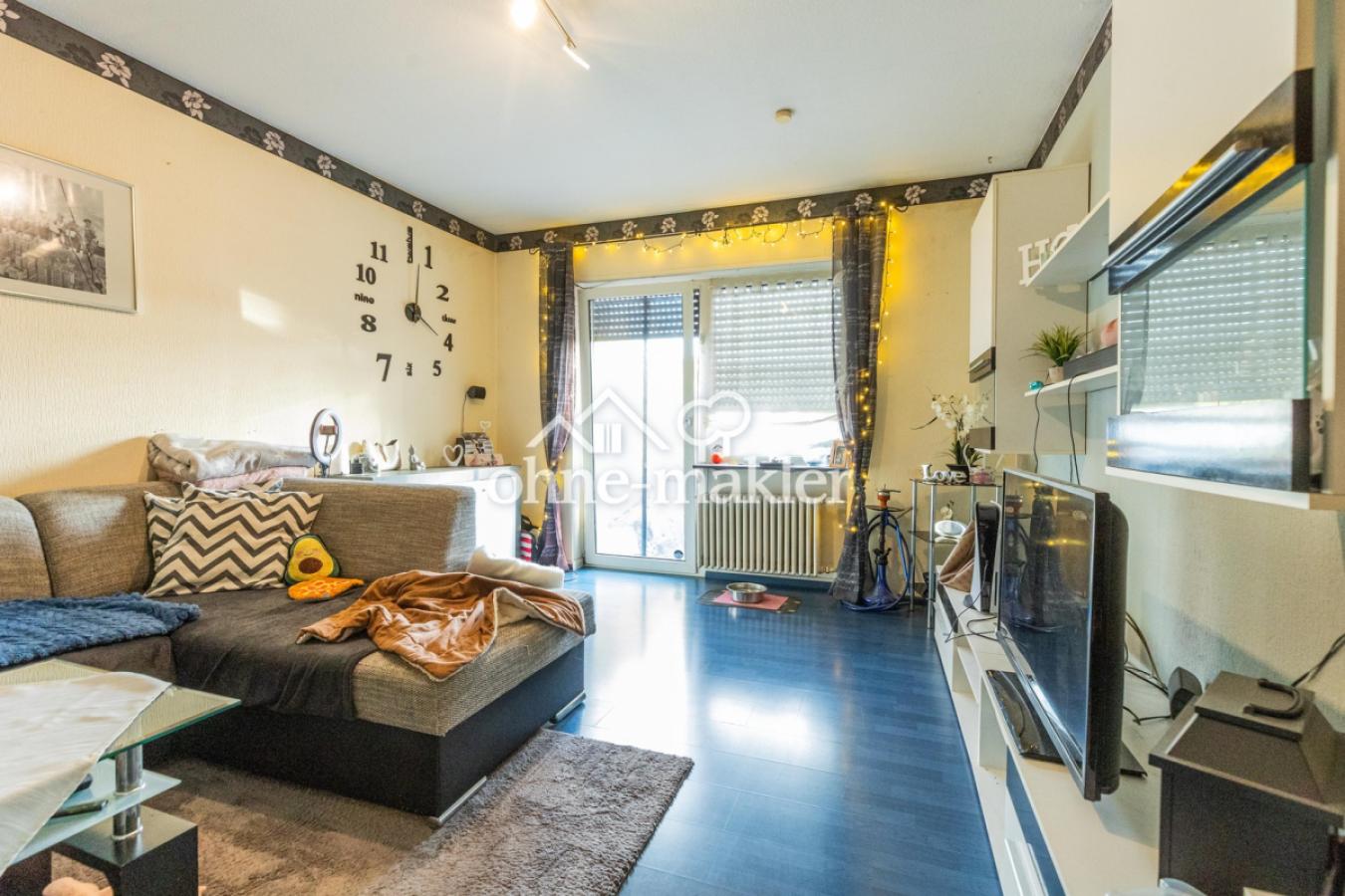 Wohnzimmer linke Wohnung