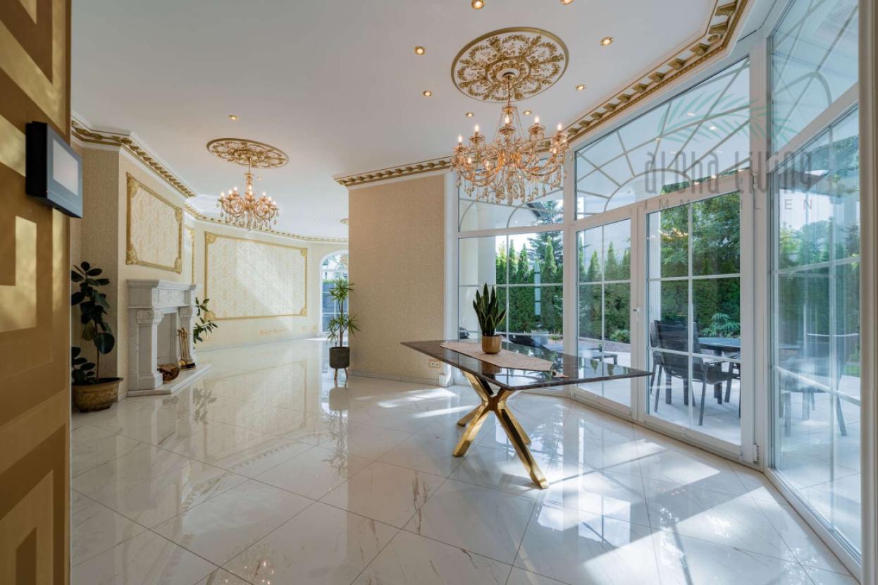 Wohn- und Essbereich (EG)