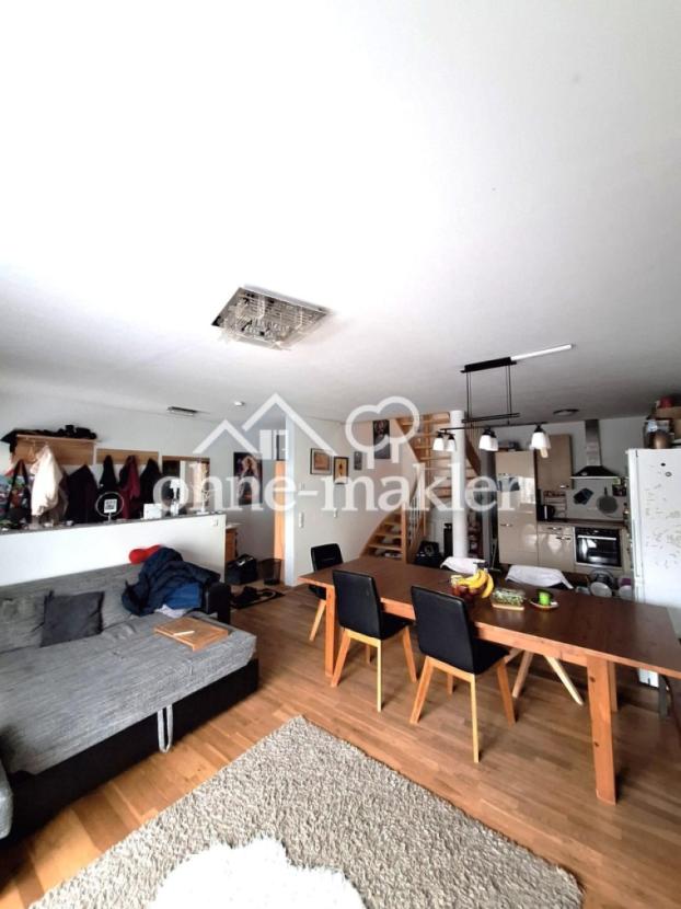 Wohnzimmer Richtung Treppe