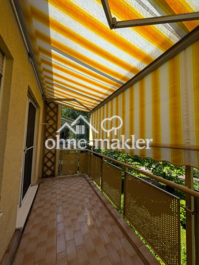 Süd-West Balkon mit Markise