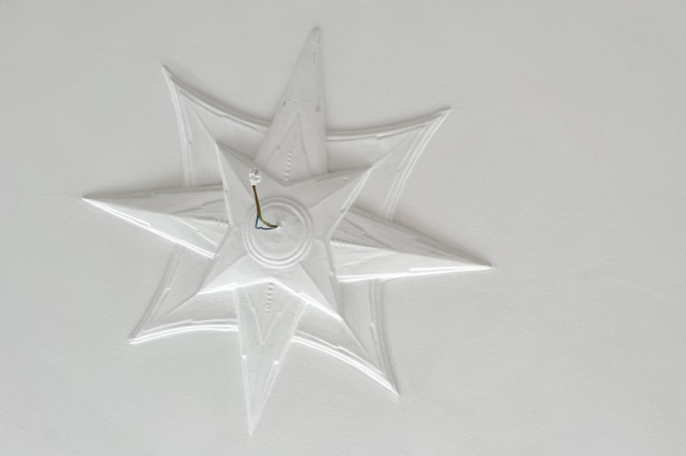 Kleine Stuckelemente