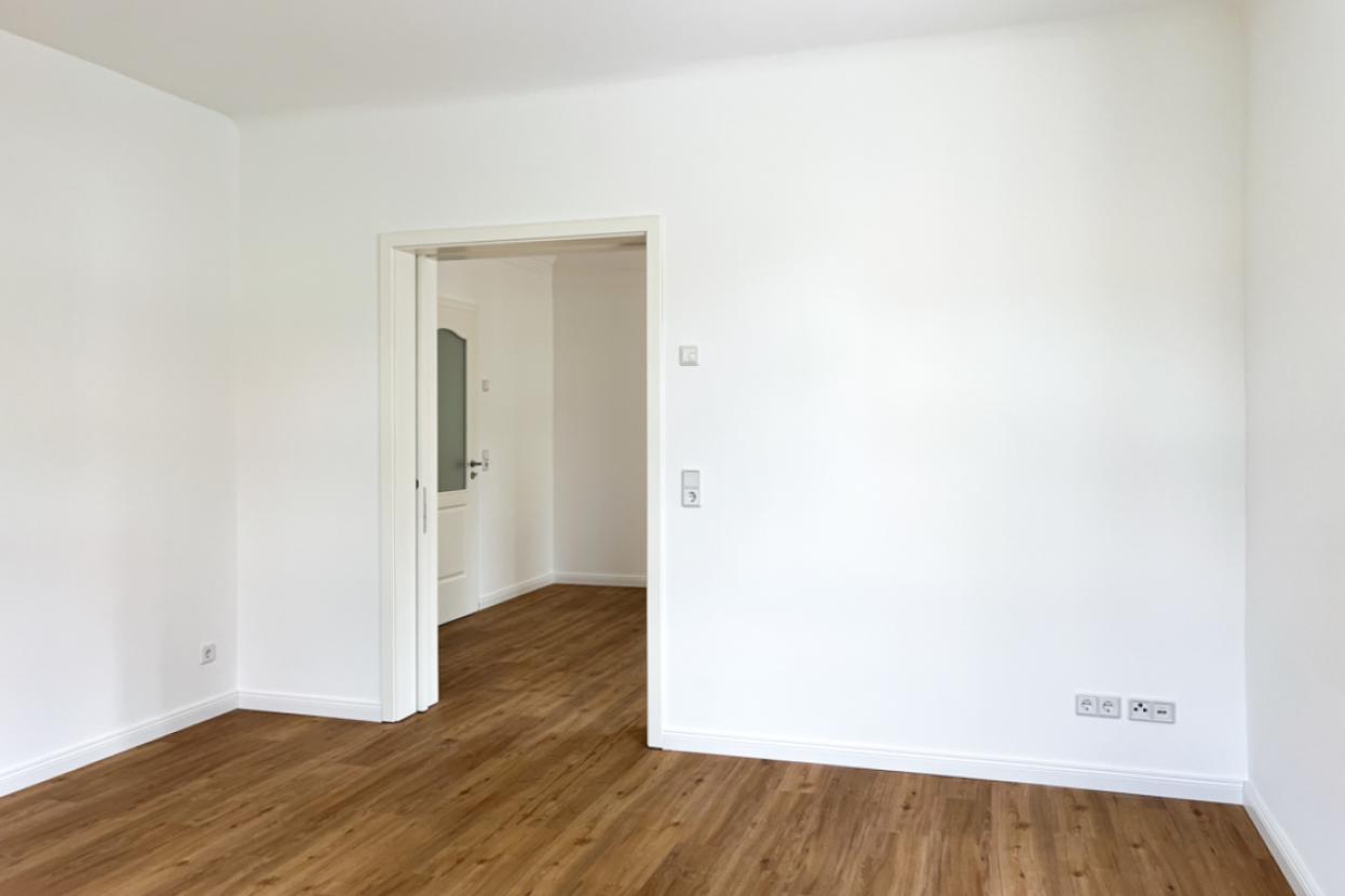 Große Schiebetür zum Wohnzimmer