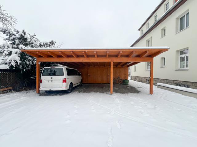 Carport im Winter