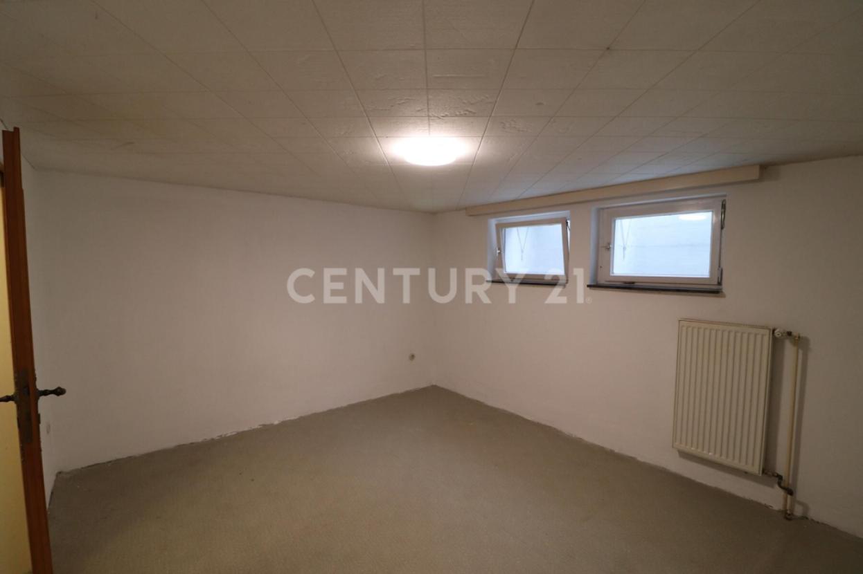 Hobbyraum im Keller  IST