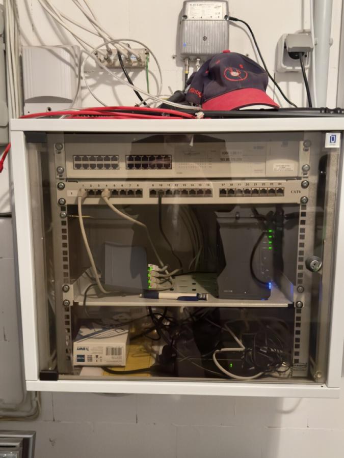 Netzwerkschrank