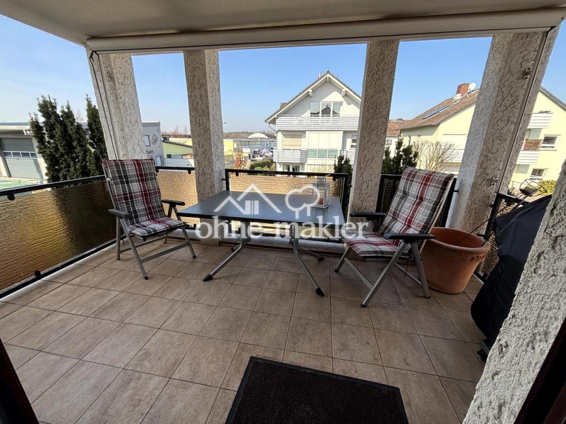 1. OG, überdachter Balkon