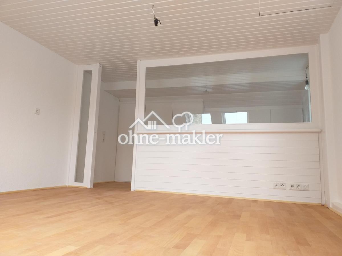 Wohn- Schlafzimmer DG