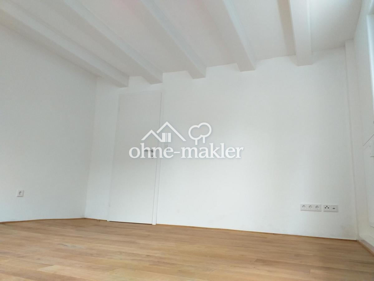 Wohn-Schlafzimmer OG