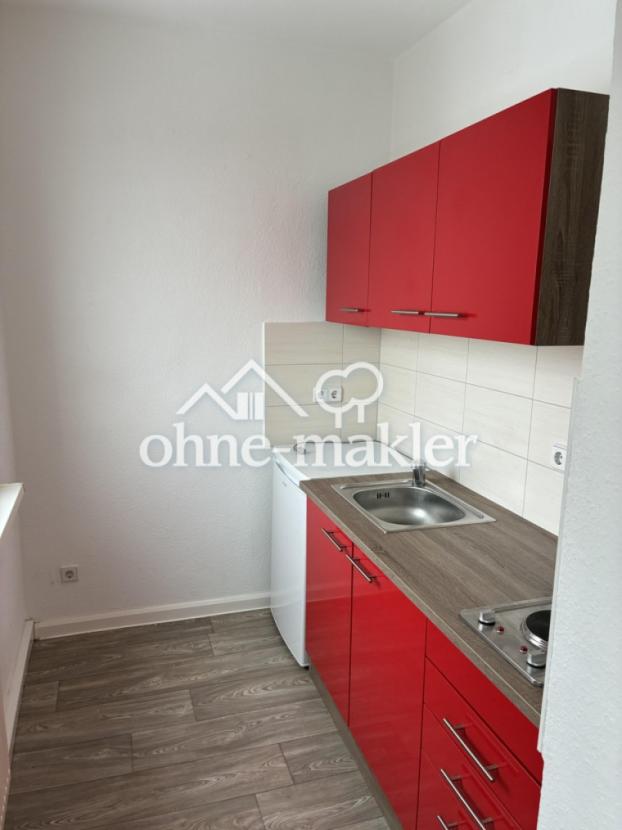 Küche mit kleiner EBK