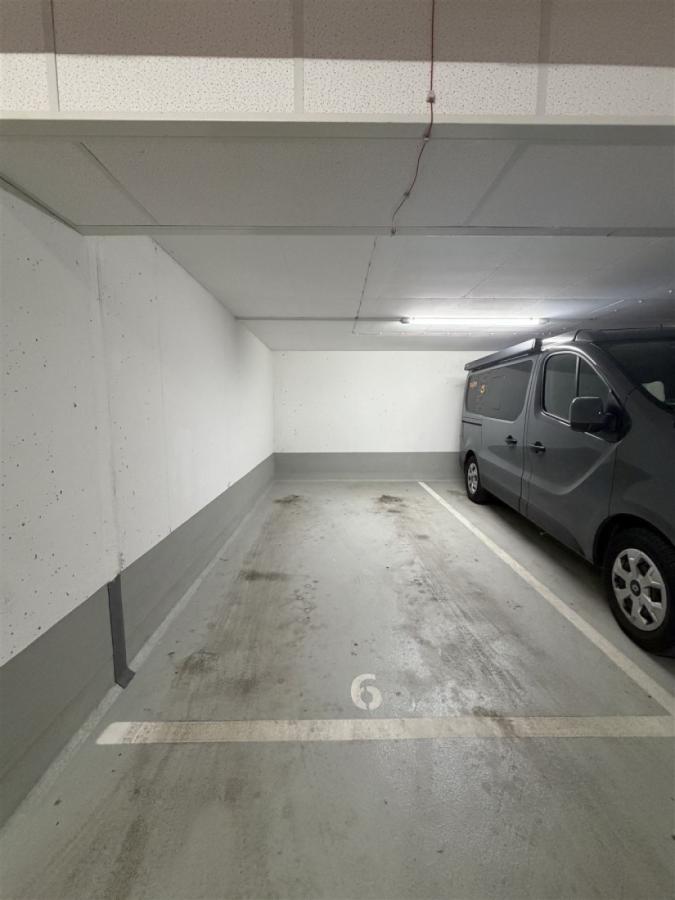 Tiefgaragenstellplatz