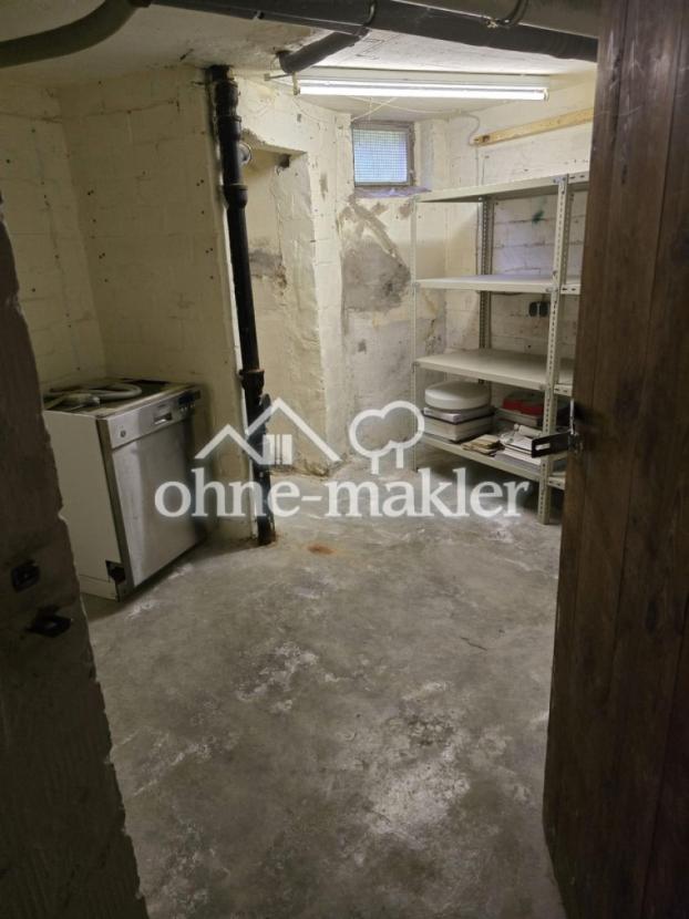 großer Kellerraum 