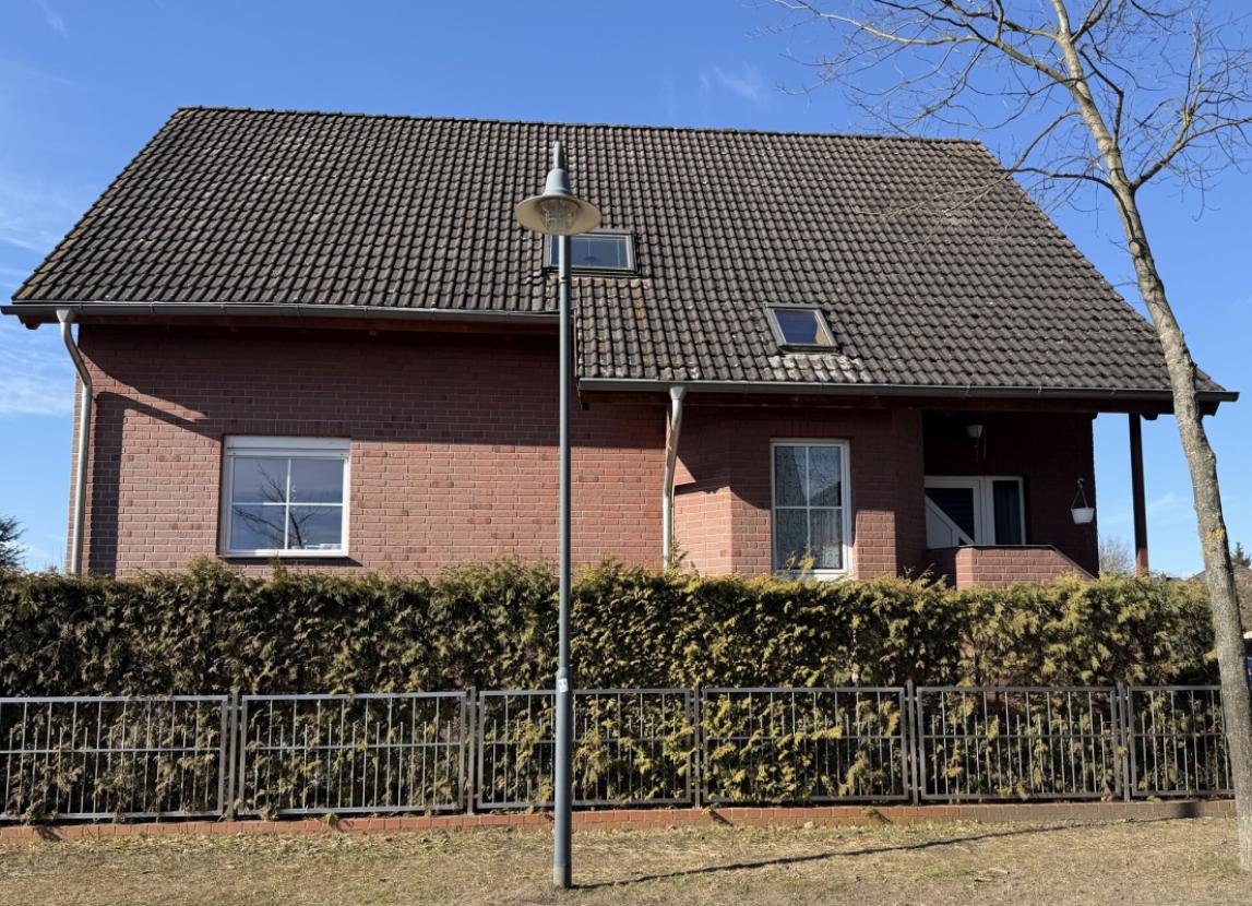 Straßenansicht