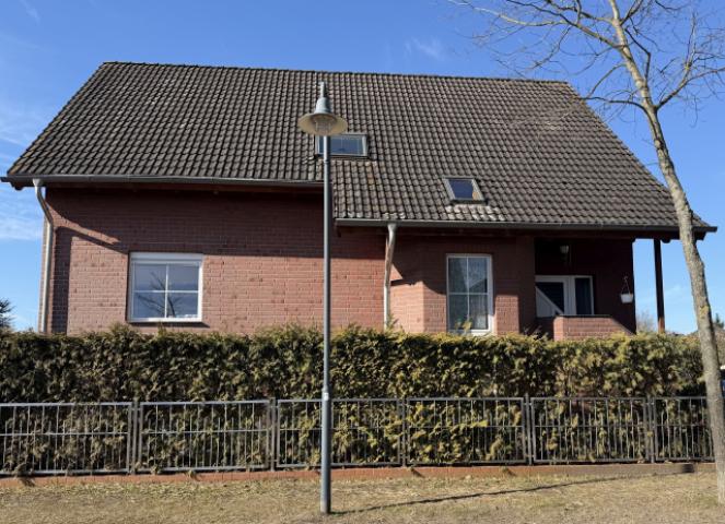 Straßenansicht