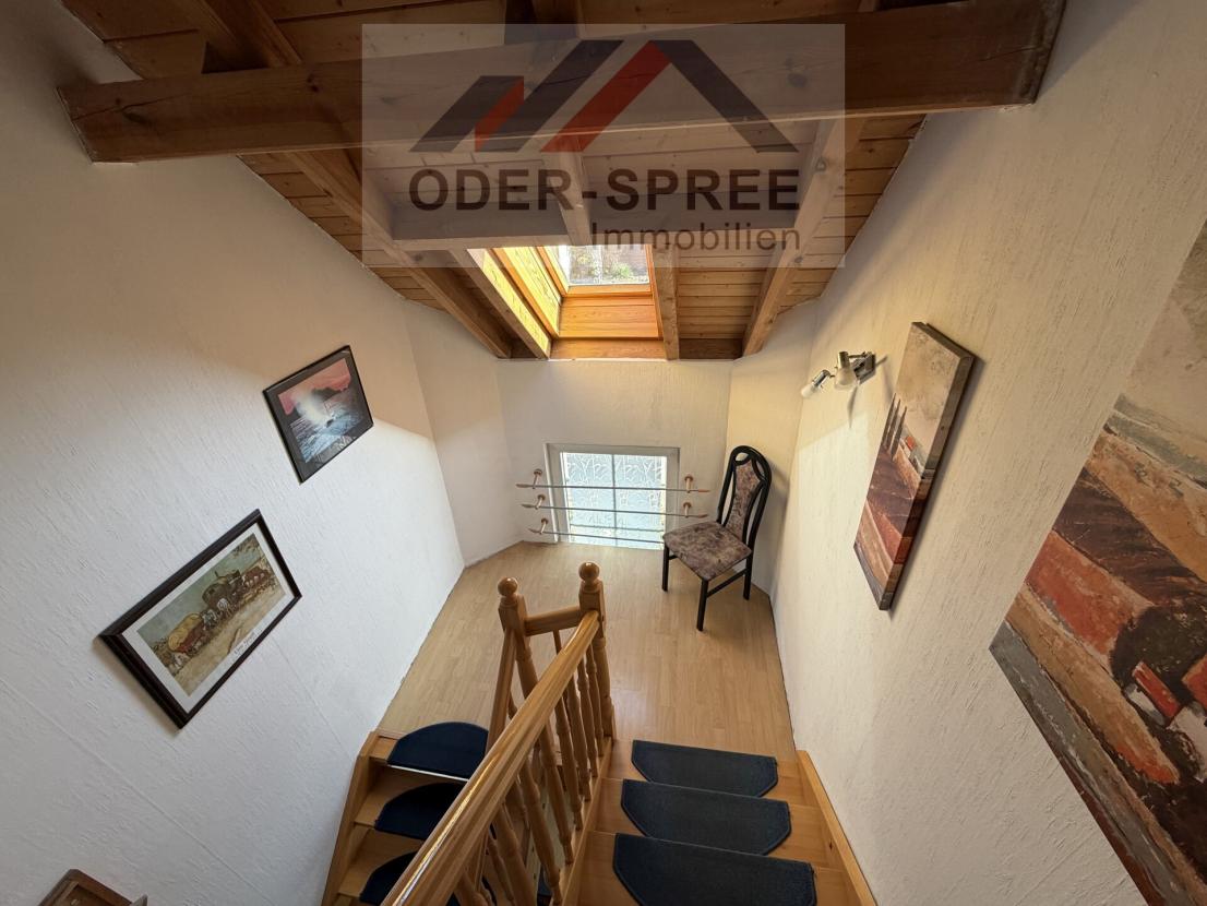 Treppe in das Dachgeschoss