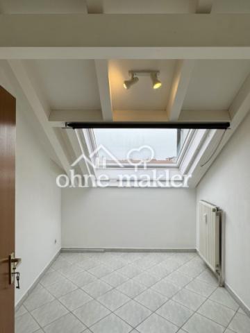 Arbeitszimmer (Zimmer 2)