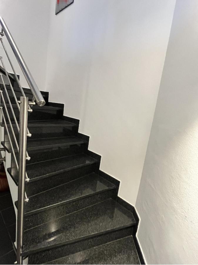 Treppe ins 1.OG
