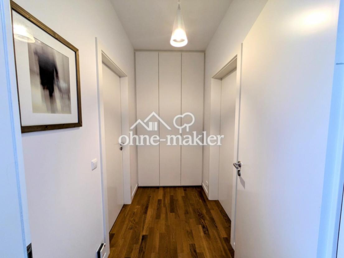 Flur mit Einbauschrank