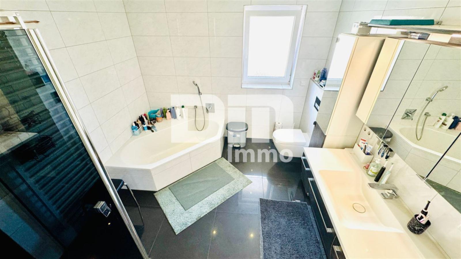 OG Bad / Wanne / Dusche