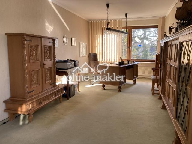 OG: Wohnraum / Arbeitszimmer..