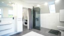 DG - Wohnung Badezimmer Ansicht 1