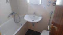 Badezimmer mit Wanne