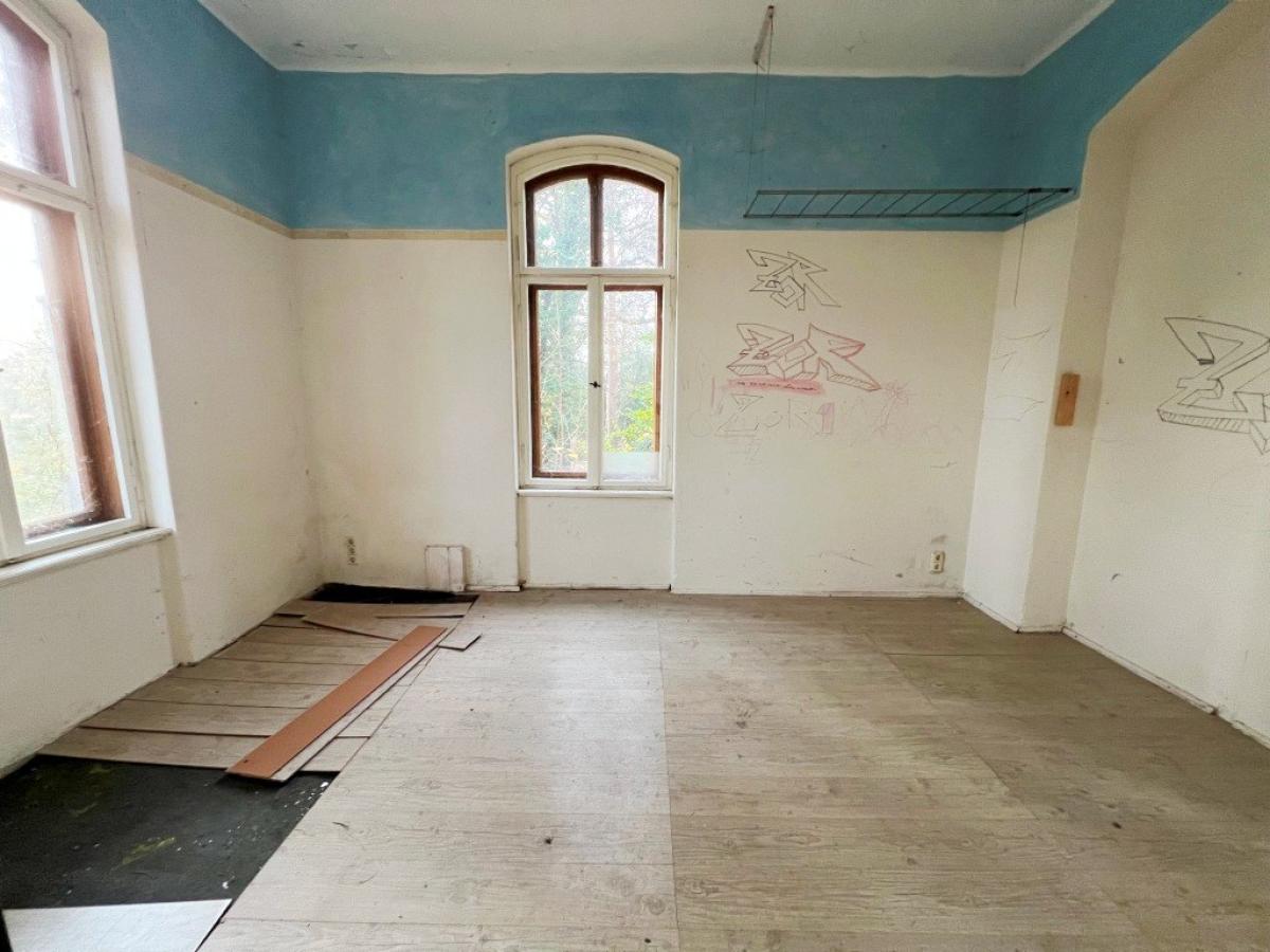 Zimmeransicht unsaniert